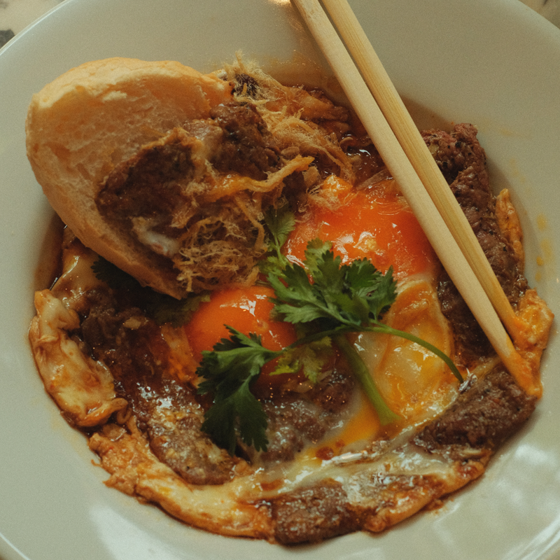 Banh mi with Beef Pepper